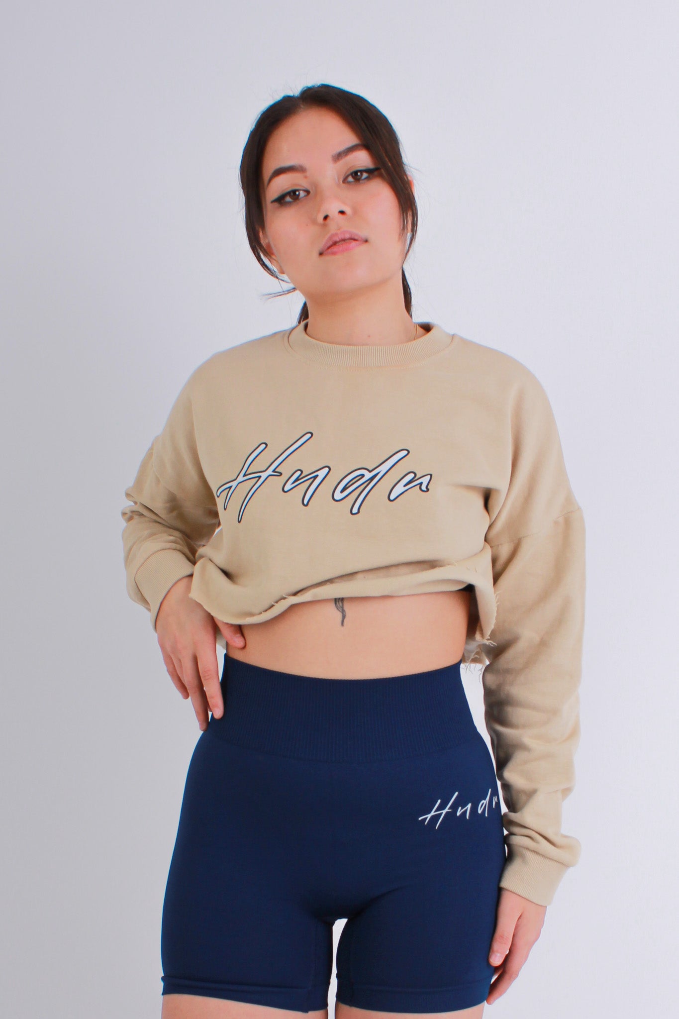 HNDR Oversized Cropped Sweatshirt In Beige