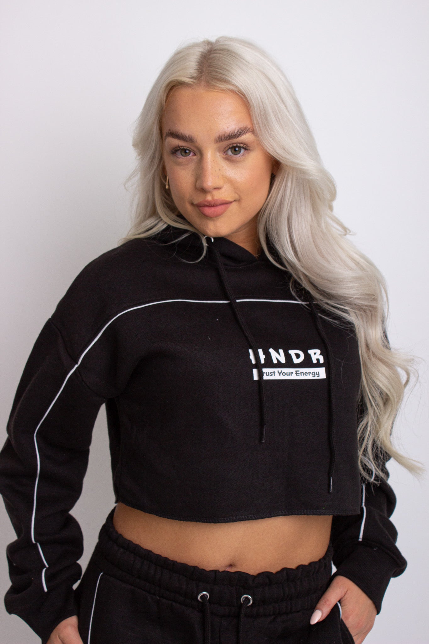 Joggers with cropped online hoodie