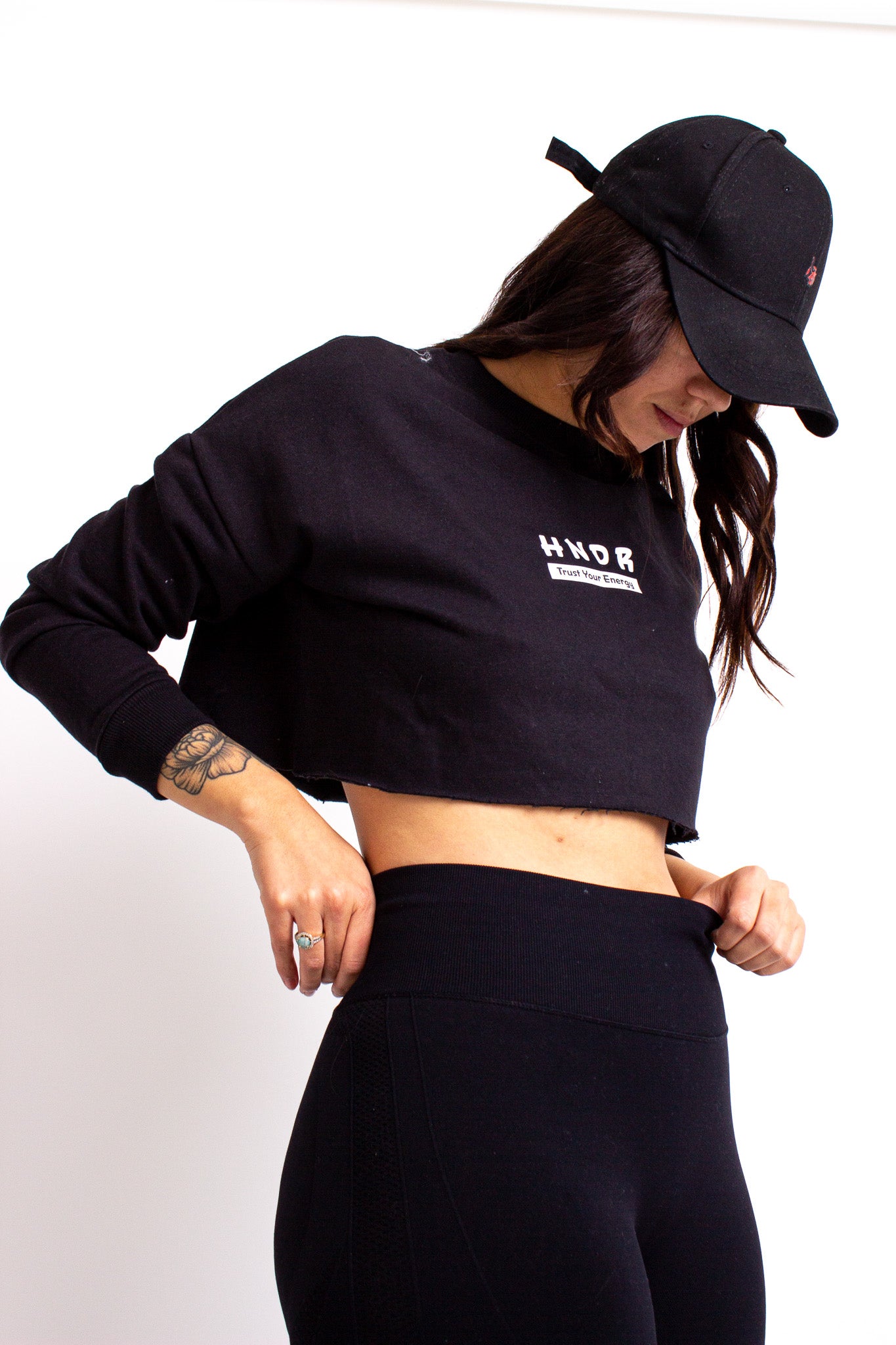 HNDR Logo Black Oversized Cropped Sweatshirt