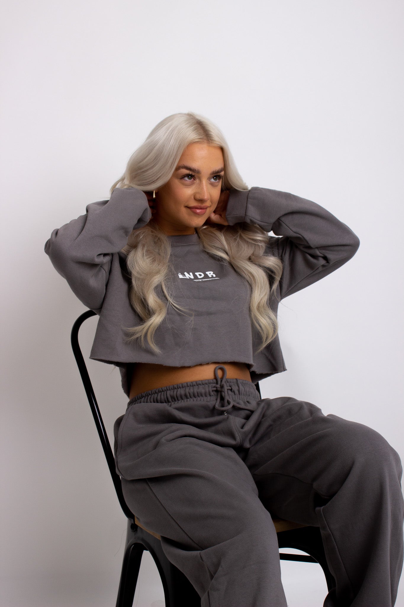 HNDR Oversized Cropped Sweatshirt In Dark Grey